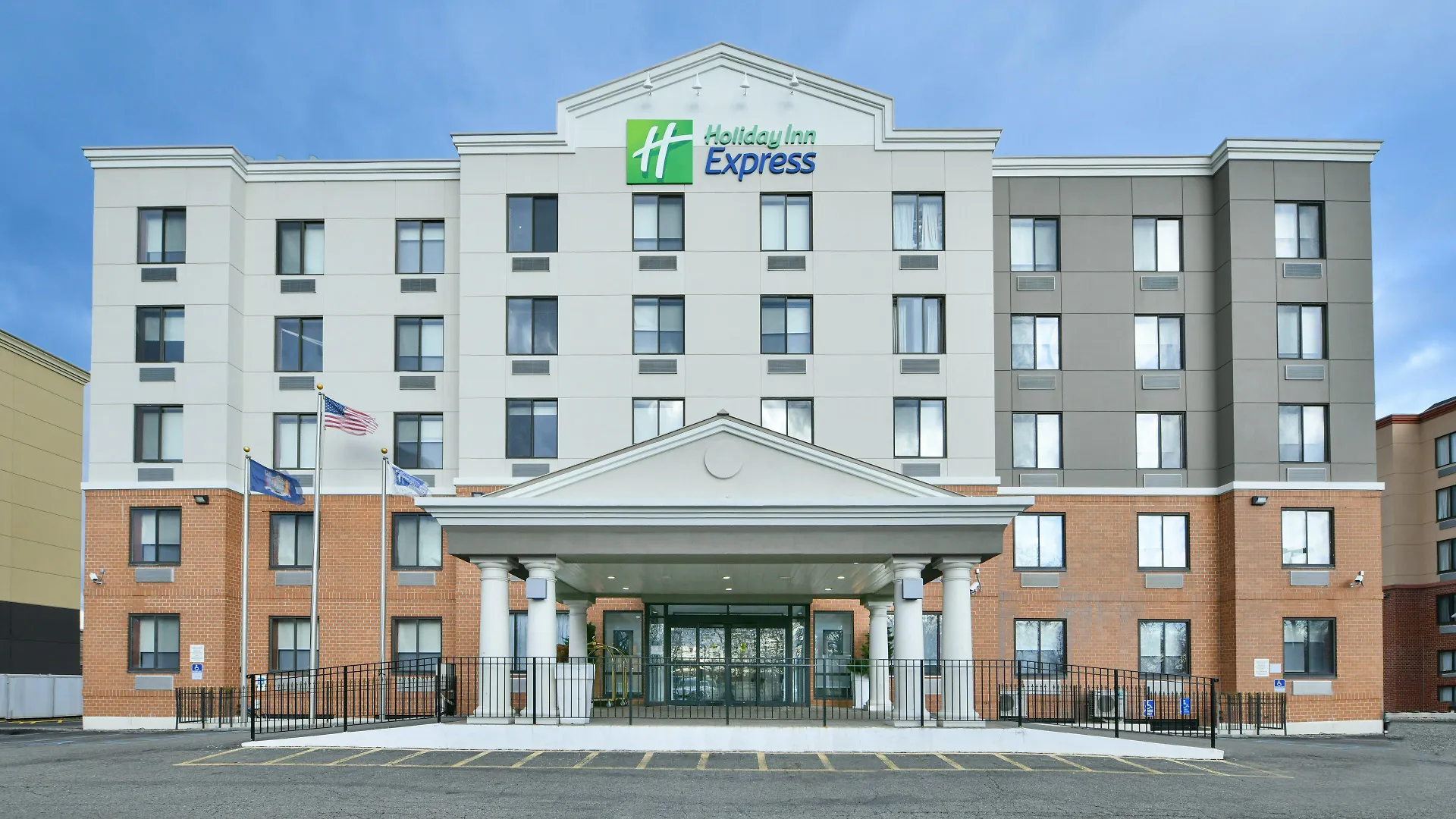 ***  Holiday Inn Express Staten Island West, An Ihg Hotel New York ABD