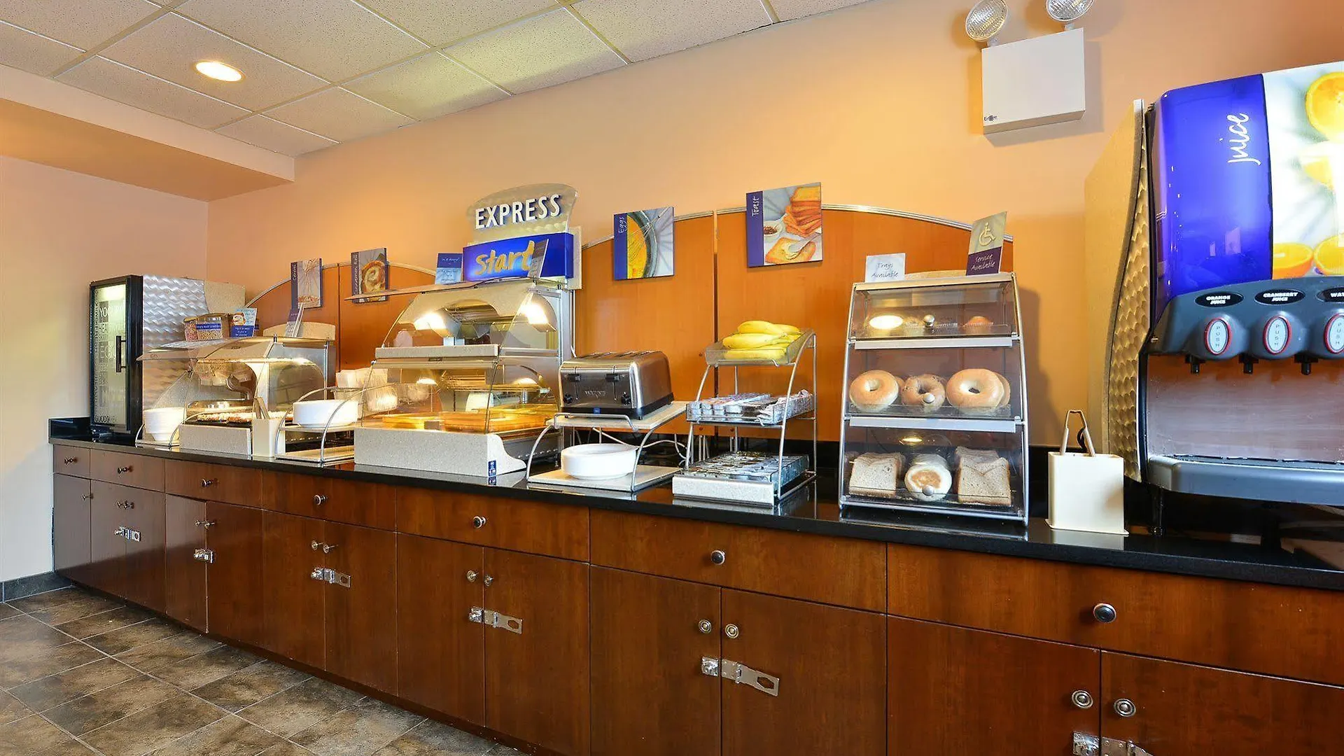 ***  Holiday Inn Express Staten Island West, An Ihg Hotel New York ABD